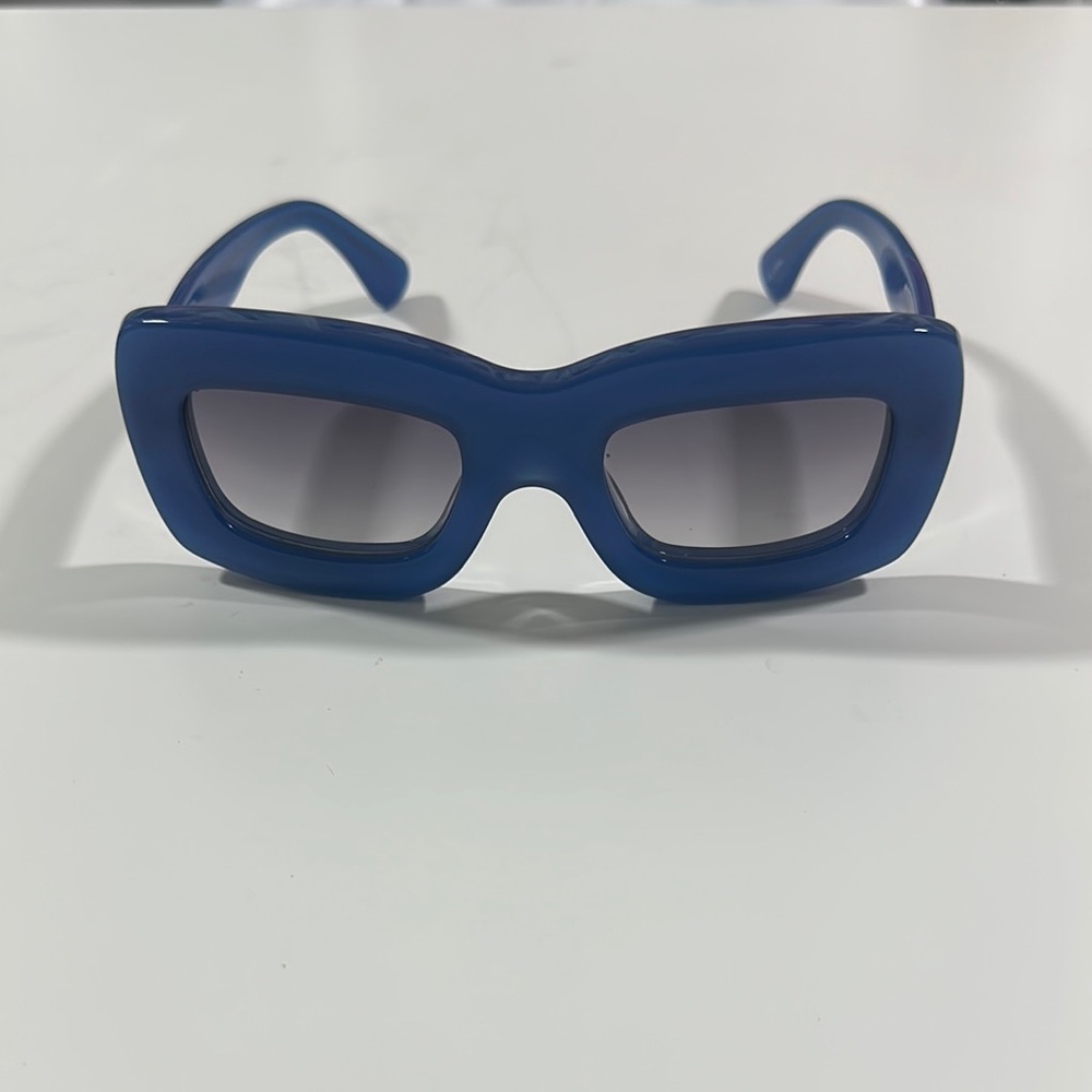 Jonathan Saunders - Stylish Blue Sunglasses for Women